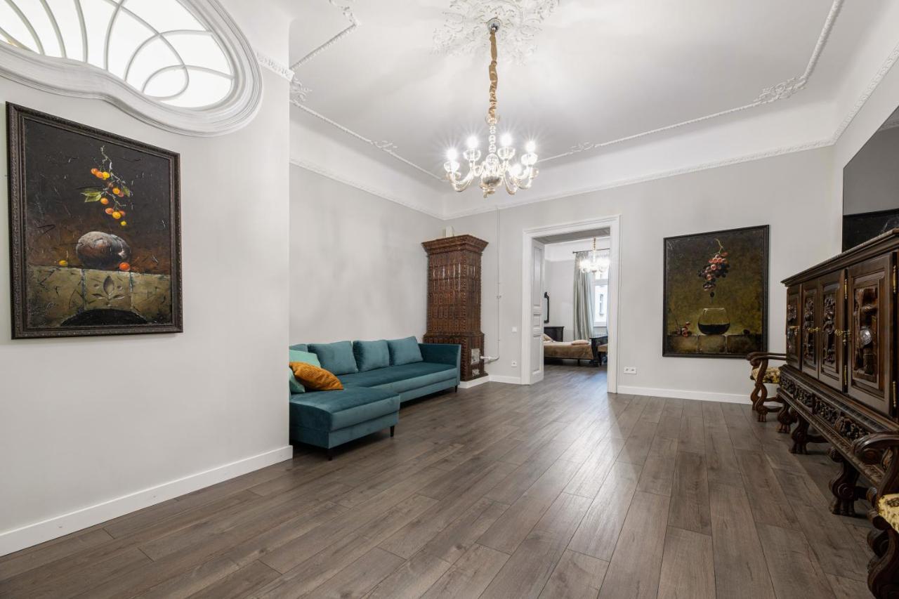 3 Room Apartments , Rohatyntsyv Street Lviv Exterior foto